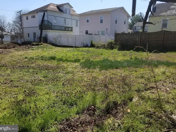 4204 37th St, Brentwood, MD 20722