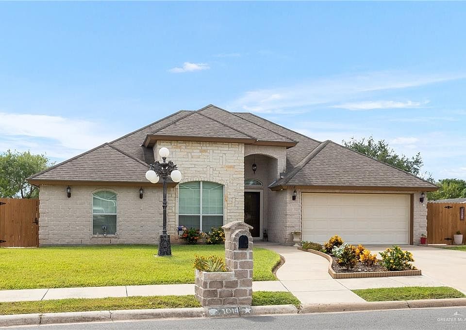 1st image of 1014 Emerald Dr