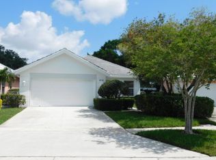 8731 Wakefield Dr, Palm Beach Gardens, FL 33410