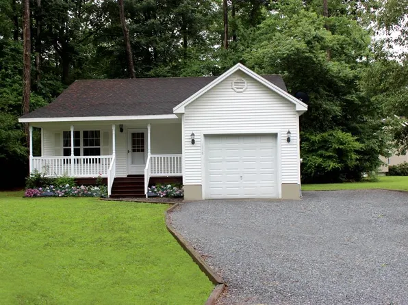 1518 Brigantine Blvd, Greenbackville, VA 23356