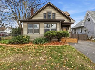 126 Brookridge Dr, Rochester, NY 14616