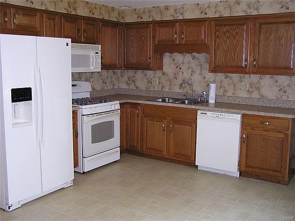 2nd image of 4831 Arrowhead Dr