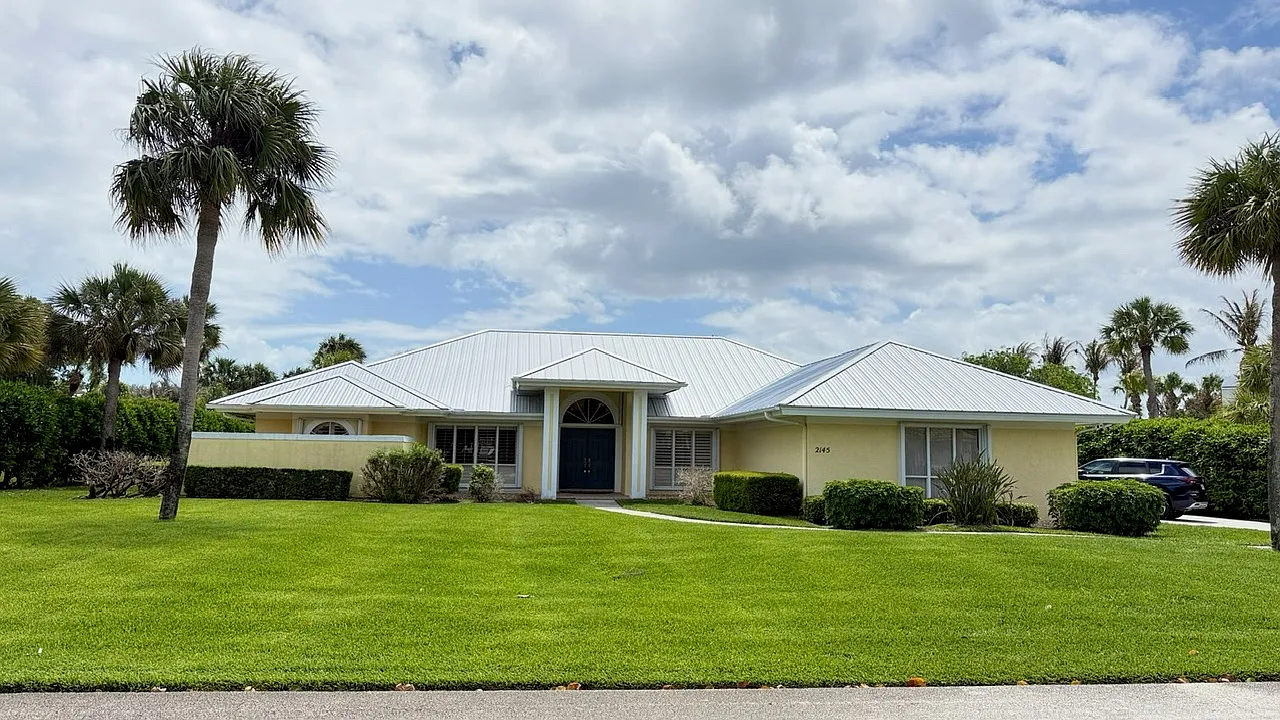 3 bed, 2632 sqft, $10,000 — Photo 1