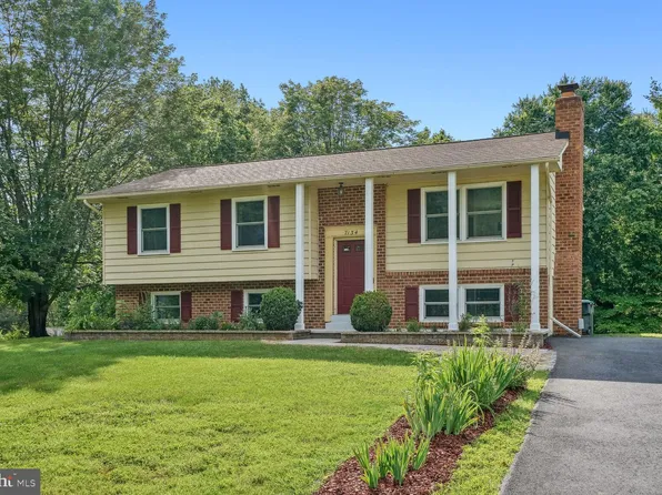 7134 Alleghany St, Warrenton, VA 20187