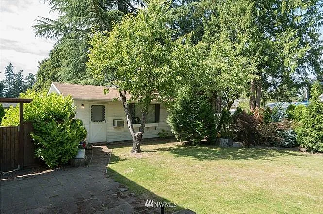 810 19th Ln W — Photo 5