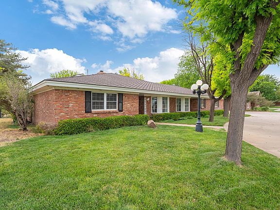 5th image of 1404 Creekmere Dr