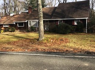 366 W Hills Rd, Huntington, NY 11743