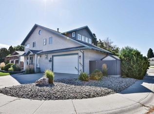 3802 W Oak Dr S, Lethbridge, AB T1K 4H5