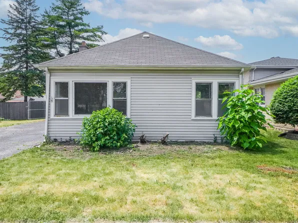 4532 Raymond Ave, Brookfield, IL 60513
