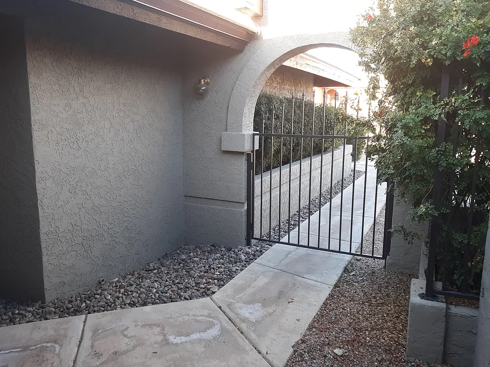 14022 N Cameo Dr