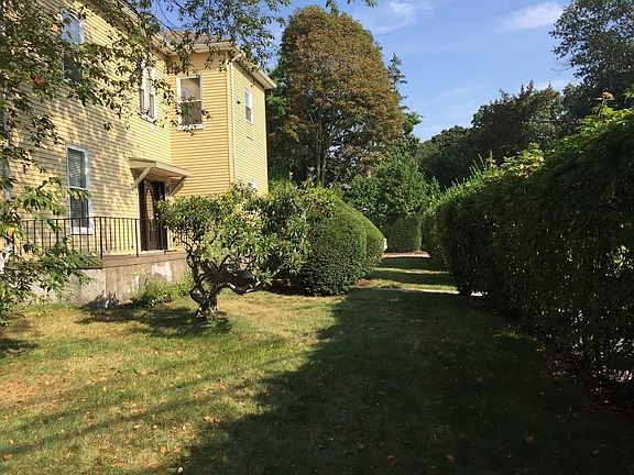 2nd image of 143 Lincoln St Unit 143
