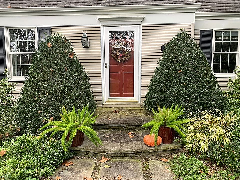 1st image of 1700 N Parish Dr
