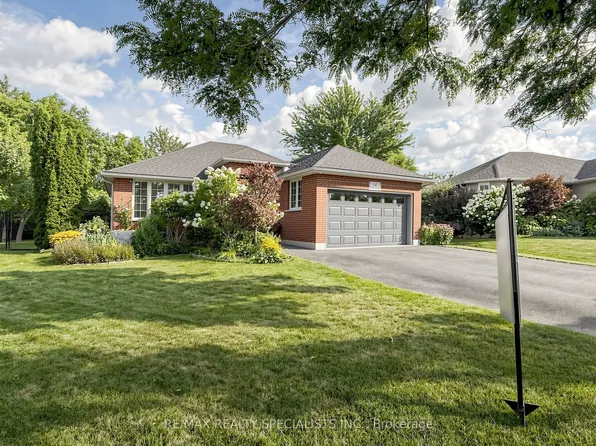 14 Kimberly Ct, Brantford, ON N3T 6M3