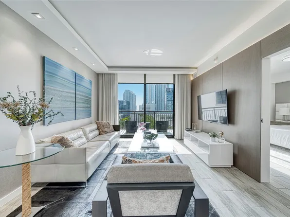 999 SW 1st Ave APT 1411, Miami, FL 33130