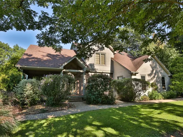 1361 E Victor Rd, Victor, NY 14564