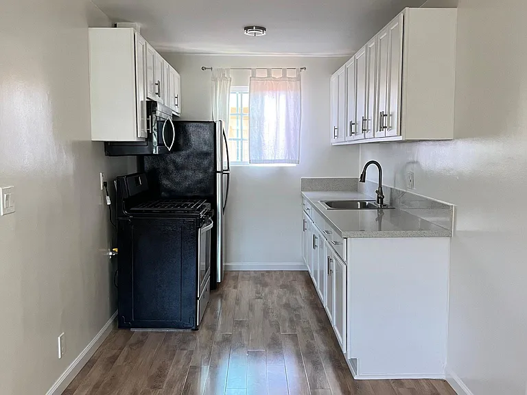 12480 Culver Blvd #14 — Photo 4