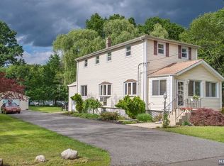 41 New York Ave, Wayne, NJ 07470