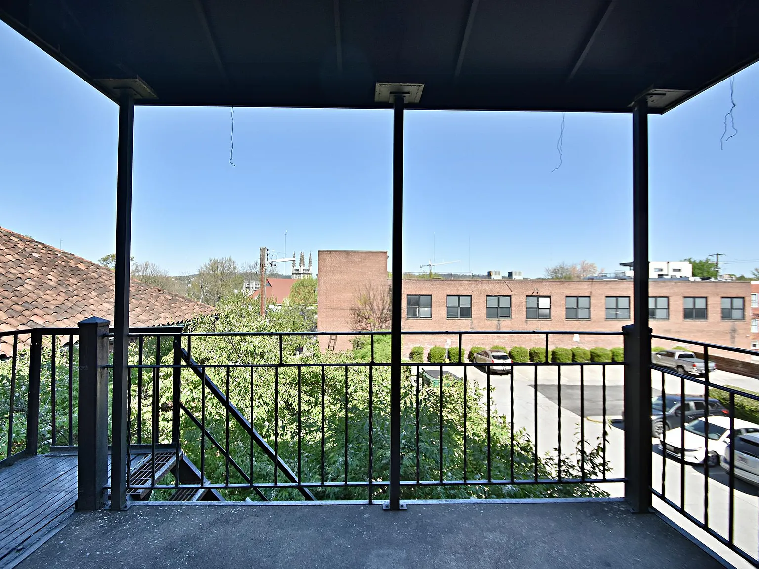 209 W 5th Ave — Photo 1