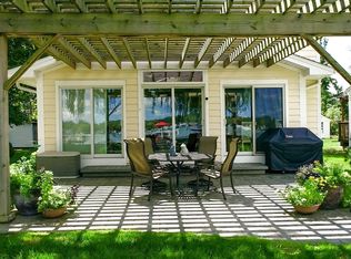 2100 N Channel Dr, Harsens Island, MI