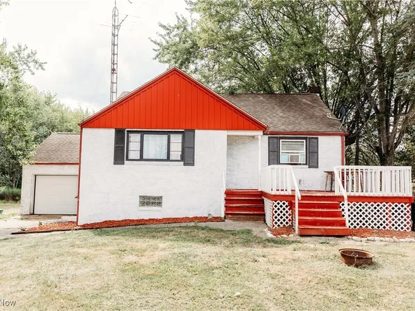 1527 Johns Ave SE, East Canton, OH 44730