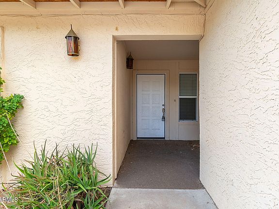 3rd image of 17021 E DEERSKIN Drive