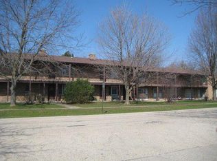 440 S Slusser St, Grayslake, IL