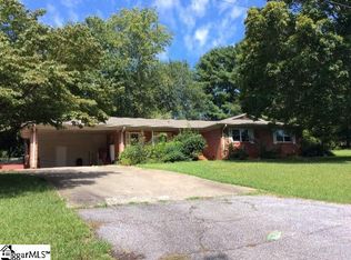 100 Florida Cir, Easley, SC 29640