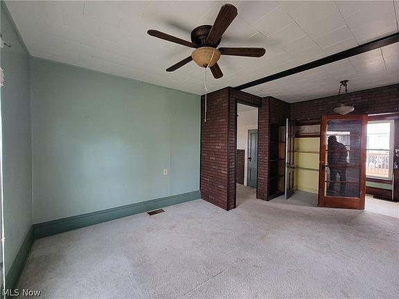 5th image of 266 King St