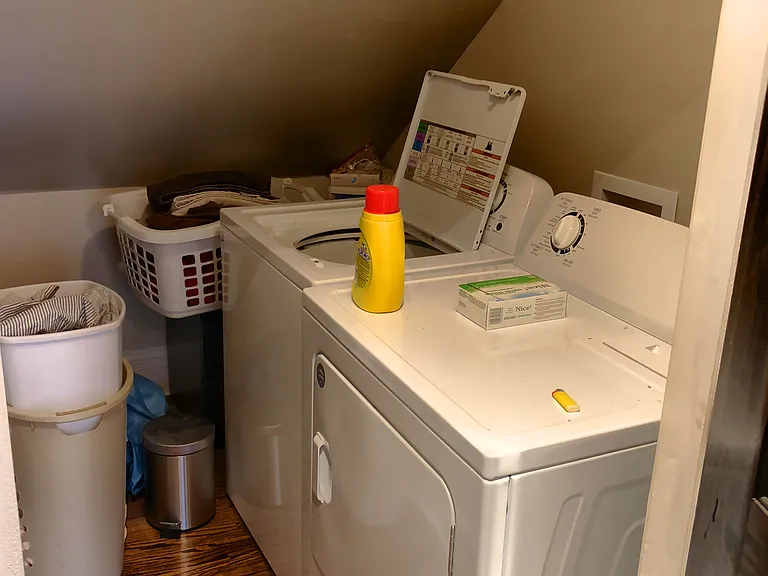 Washer Dryer In Unit