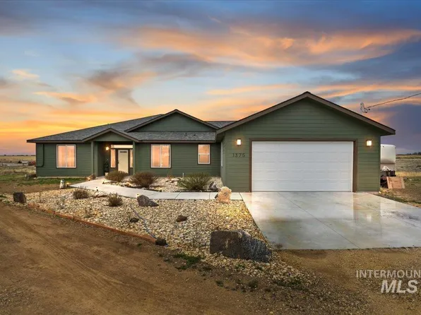 1375 SW Vera St, Mountain Home, ID 83647