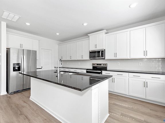 2nd image of 29448 Satilla Cir
