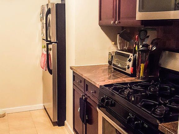 4th image of 145 Lincoln Ave APT 5B