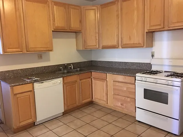 3704 N Southport Ave #2N — Photo 16