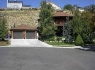 9113 S Nichole Dr, Sandy, UT 84093