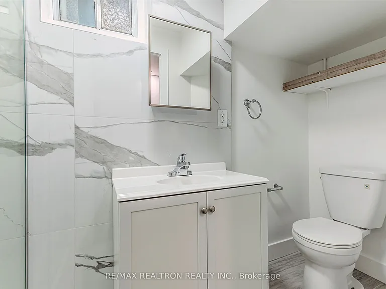 20 Castleton Ave #LOWER — Photo 16