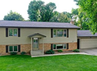 808 17th St SW, Willmar, MN 56201