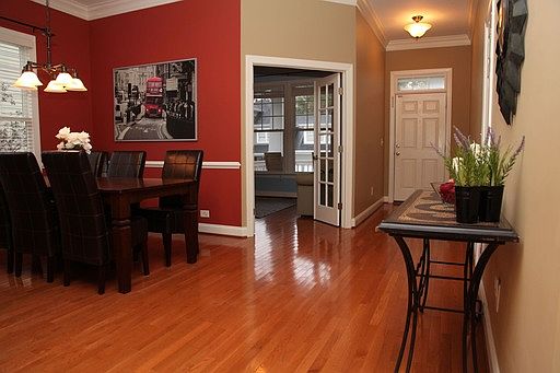 2nd image of 105 Mills Ln