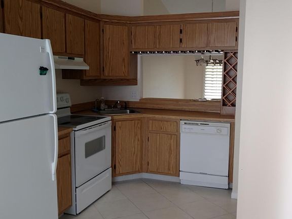 3rd image of 1454 SW Silver Pine Way