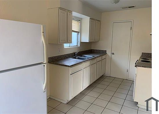2nd image of 750 N Barton Ave APT 102