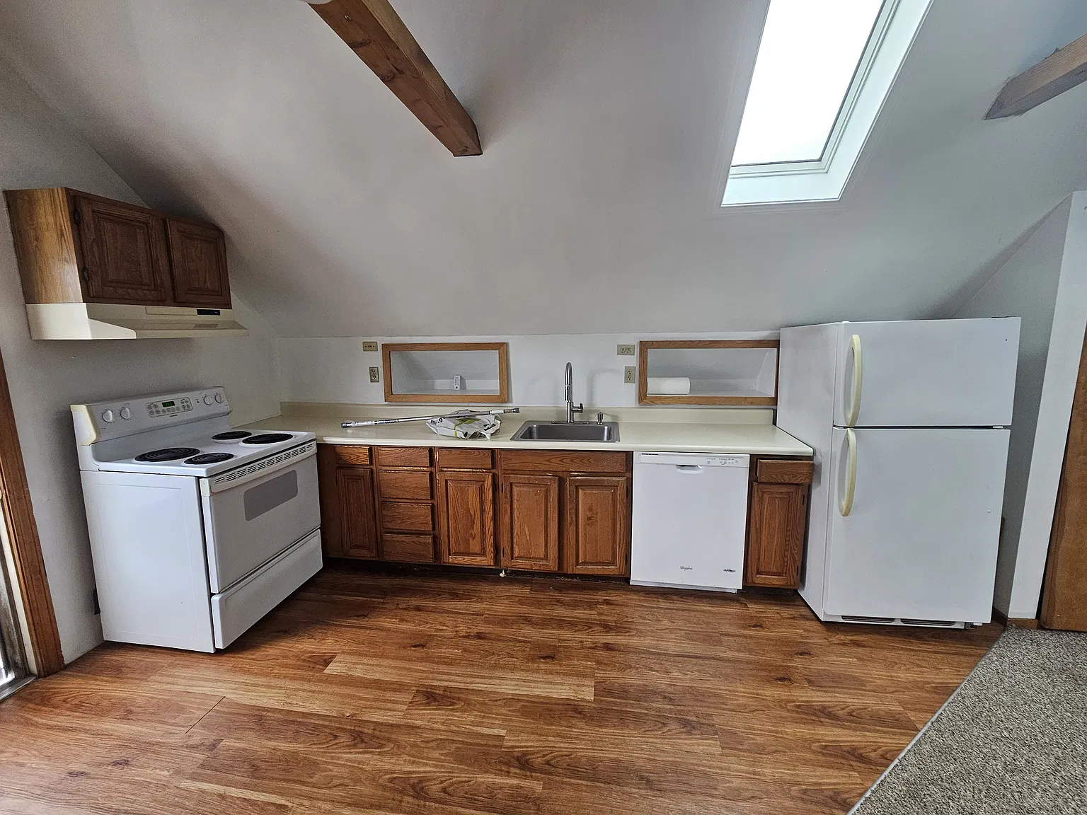 1 bed, 800 sqft, $1,800 — Photo 2
