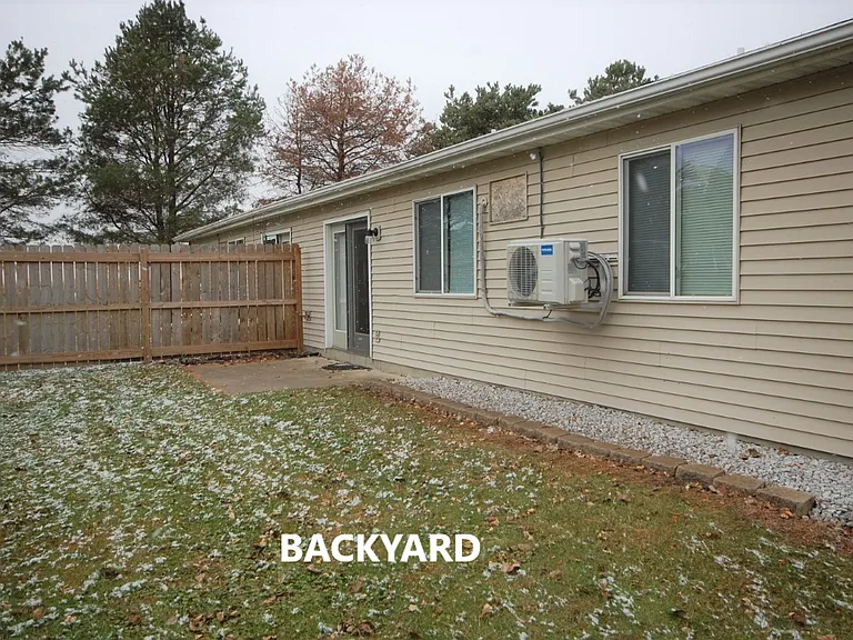 226-228 Haws Dr — Photo 30