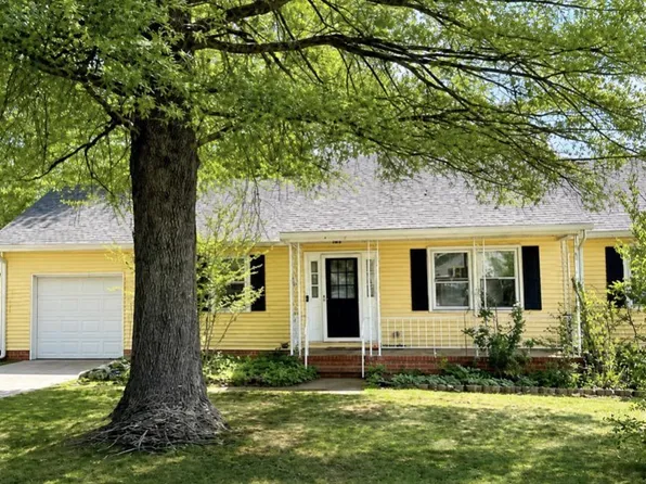 212 Gerber Dr, Fredericksburg, VA 22408