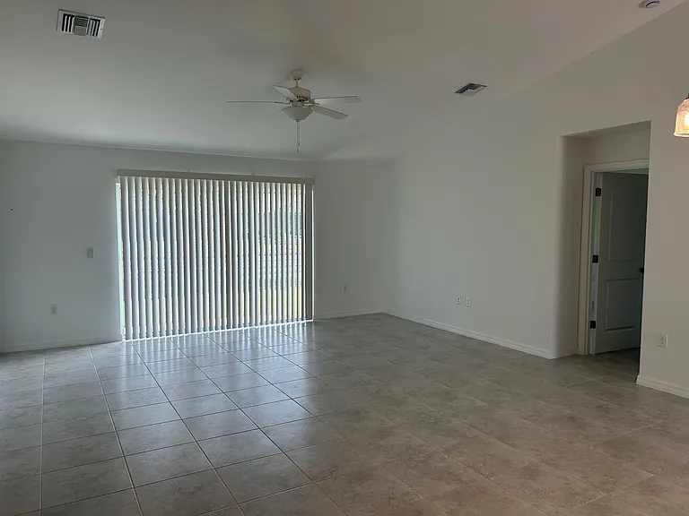 2825 NW 25th Ln — Photo 16