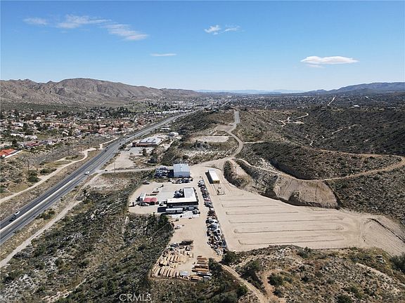 4th image of 7886 Shafter Ave