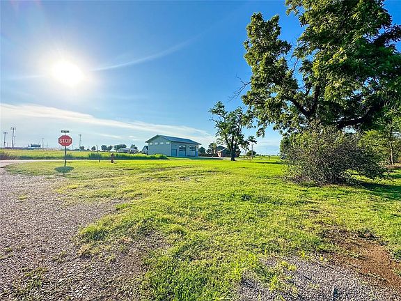3rd image of 600 NW Cloud St Lot 6