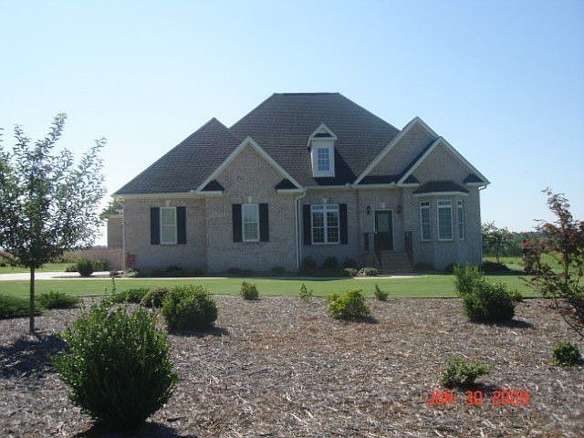 1st image of 323 Oakmonte Cir