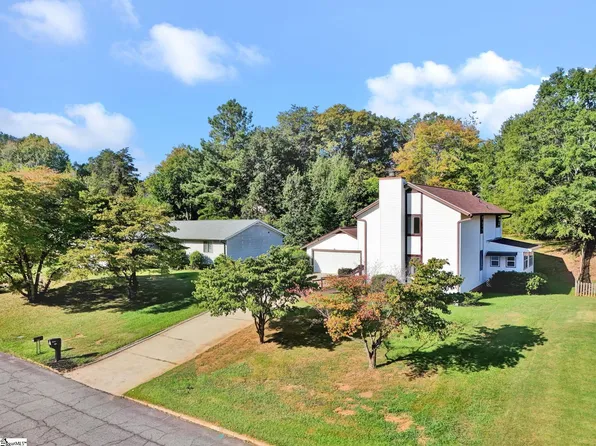 1105 Charter Oak Dr, Taylors, SC 29687