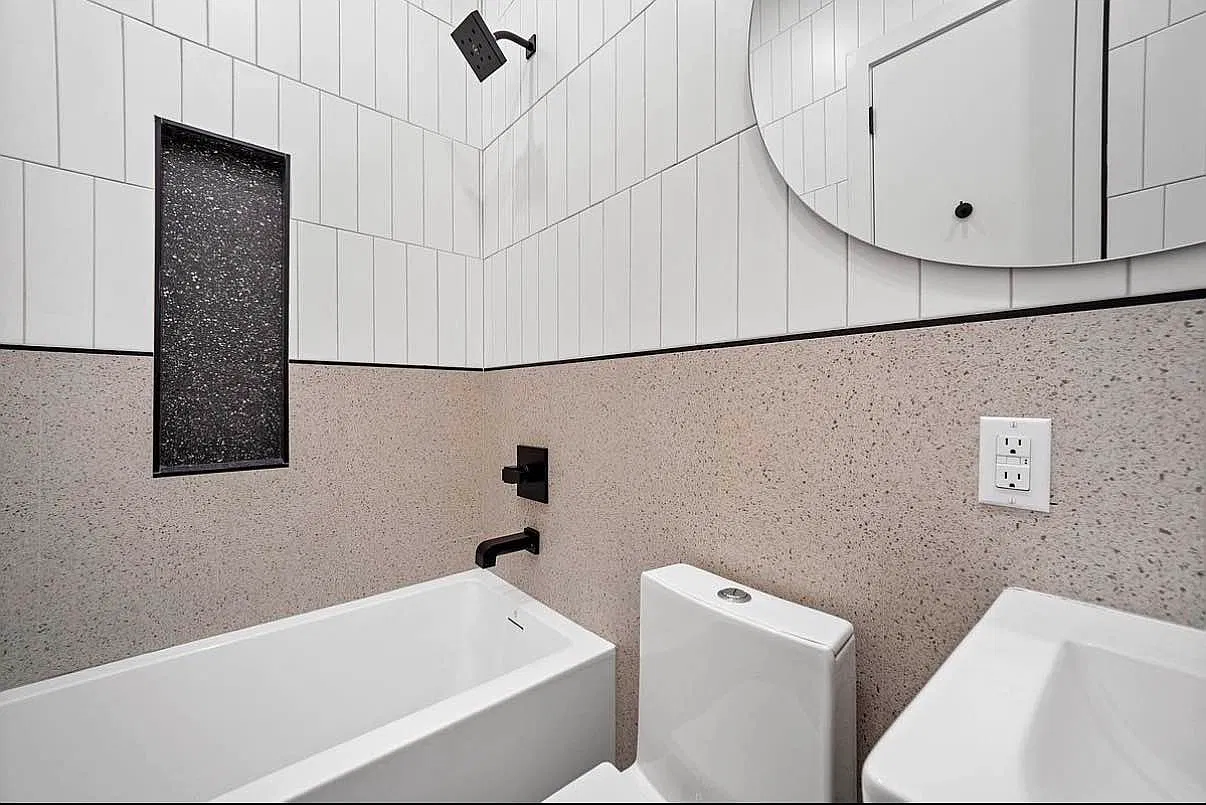 441 Myrtle Ave — Photo 1