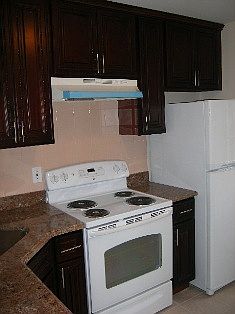 3rd image of 27 Elderberry Ln