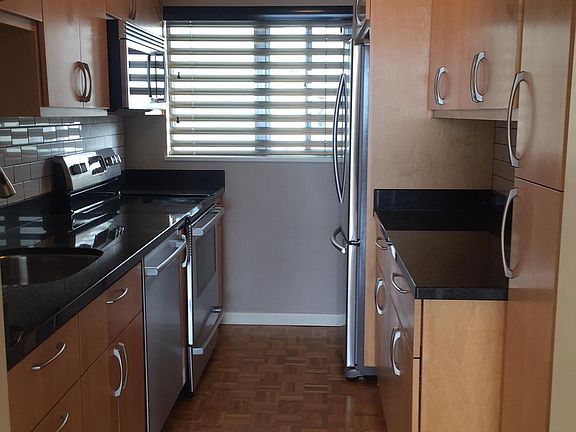 Bosch appliances with plenty of granite counter space.
